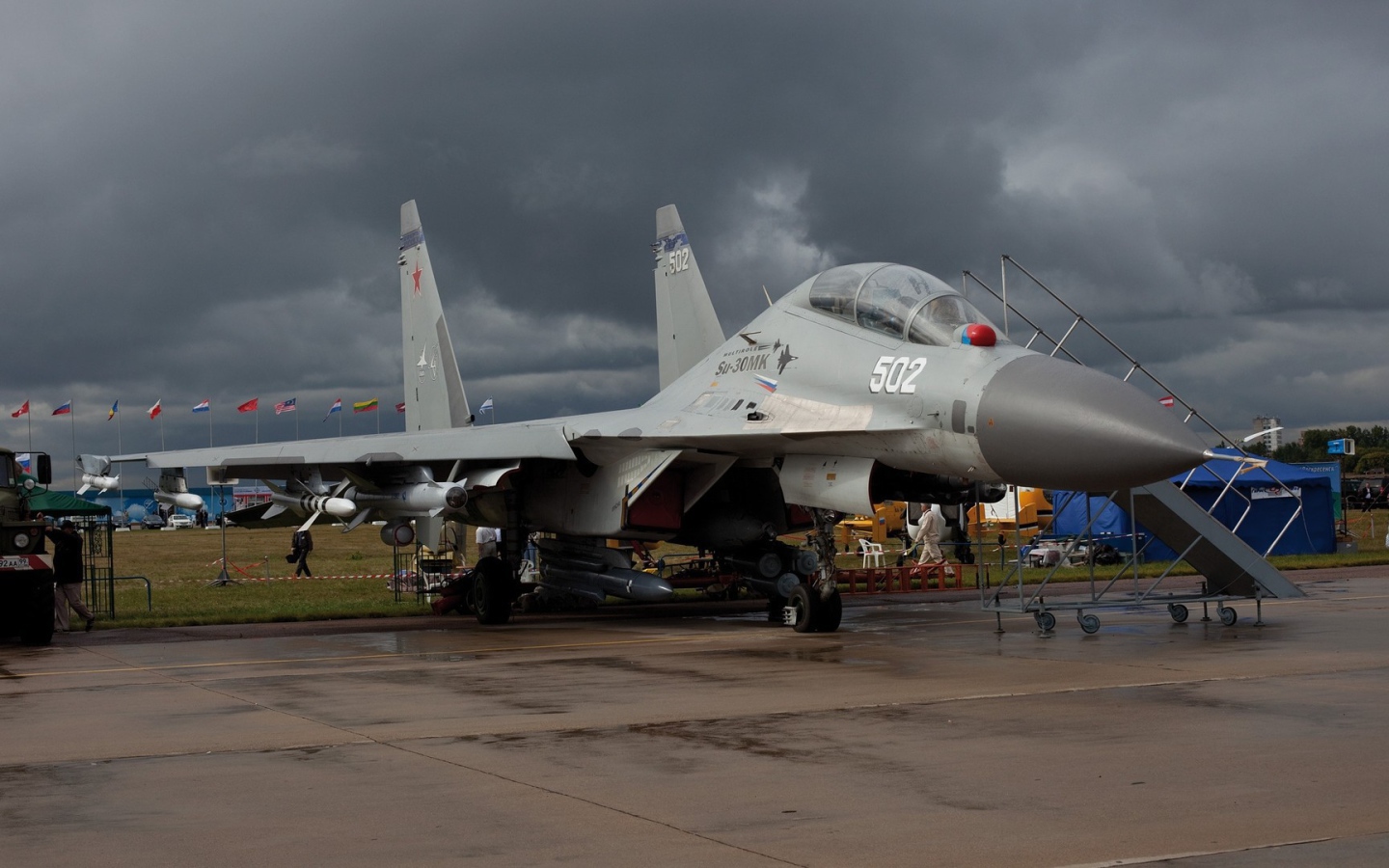 Русский военный самолет СУ-30-МК
