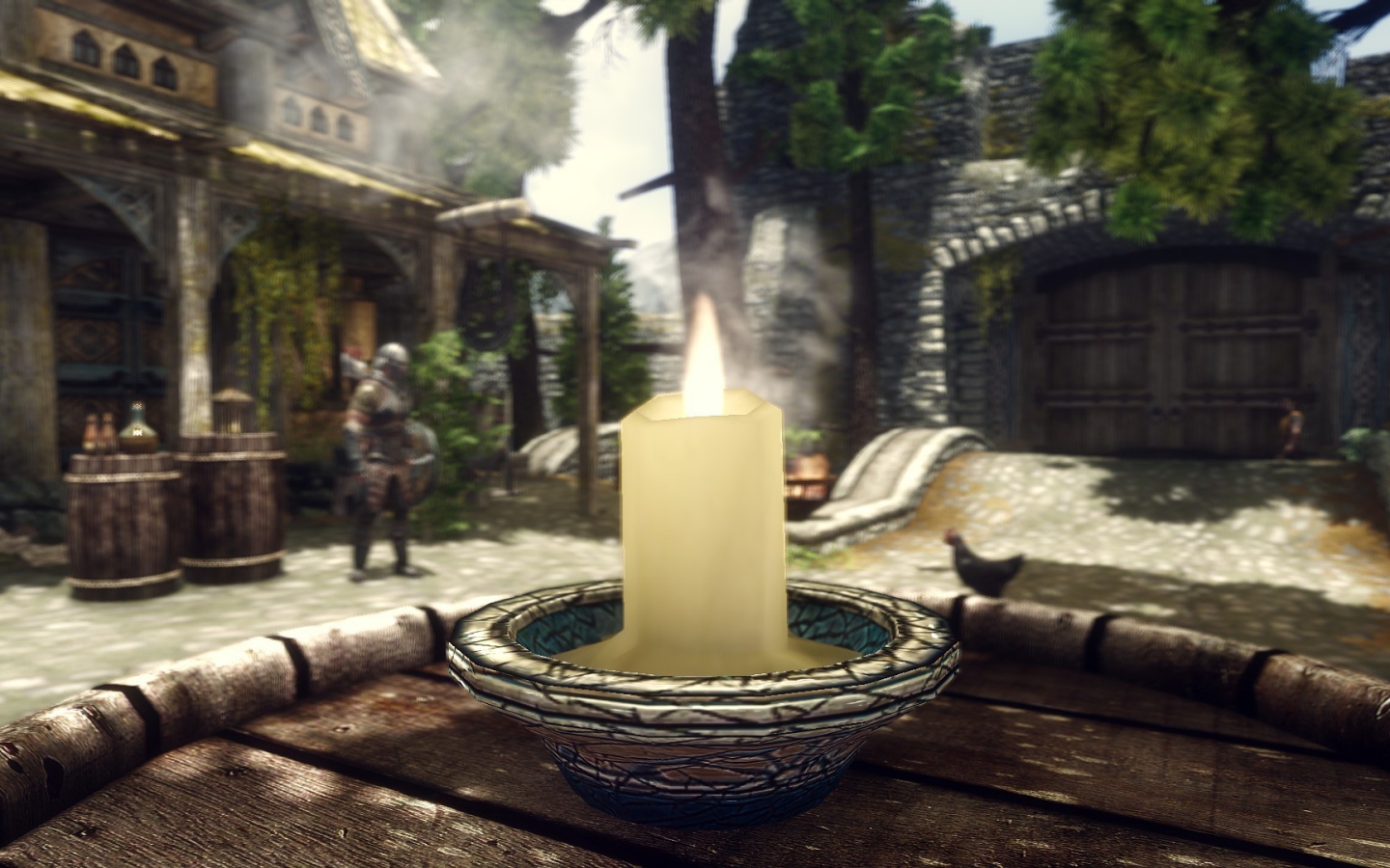 Горящая свеча на бочке