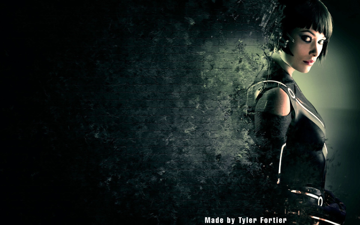 Фантастическая девушка в черном