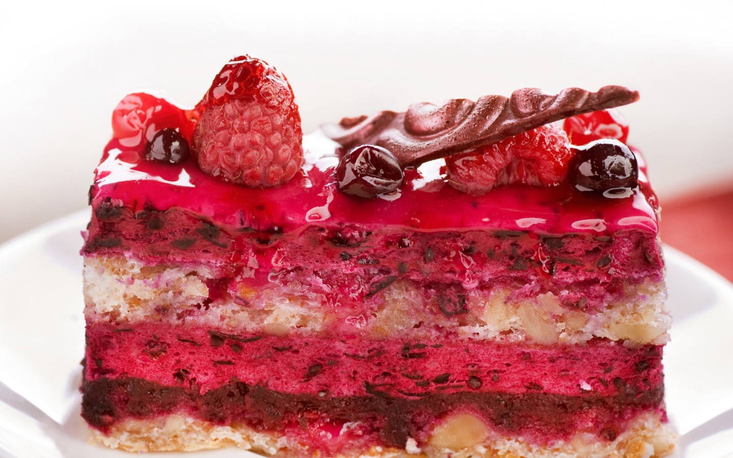 Raspberry cake