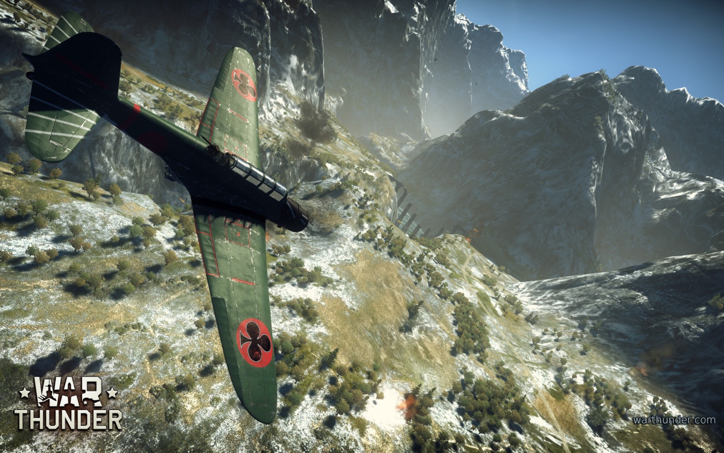 War Thunder военный самолет в горах