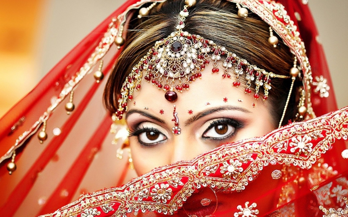 Карие глаза