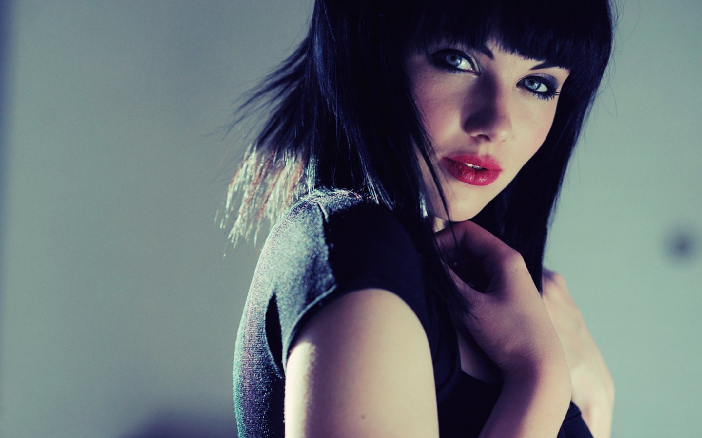 Мелиса Кларк брюнетка