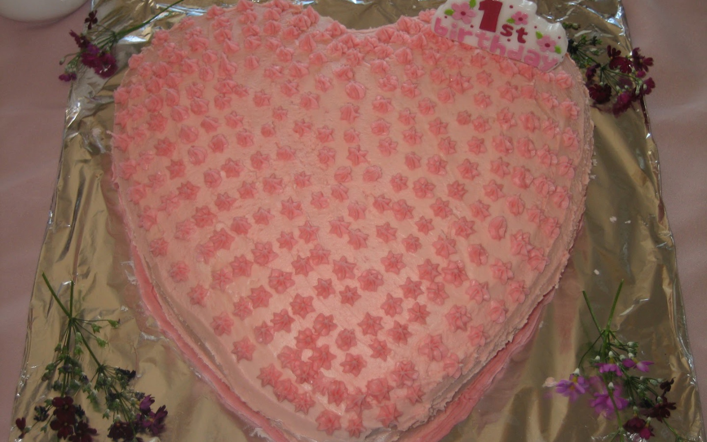 Торт в форме сердца