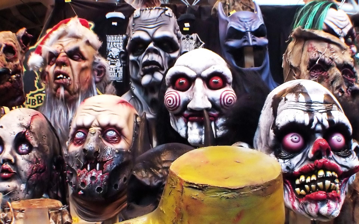 Хэллоуин группа монстров