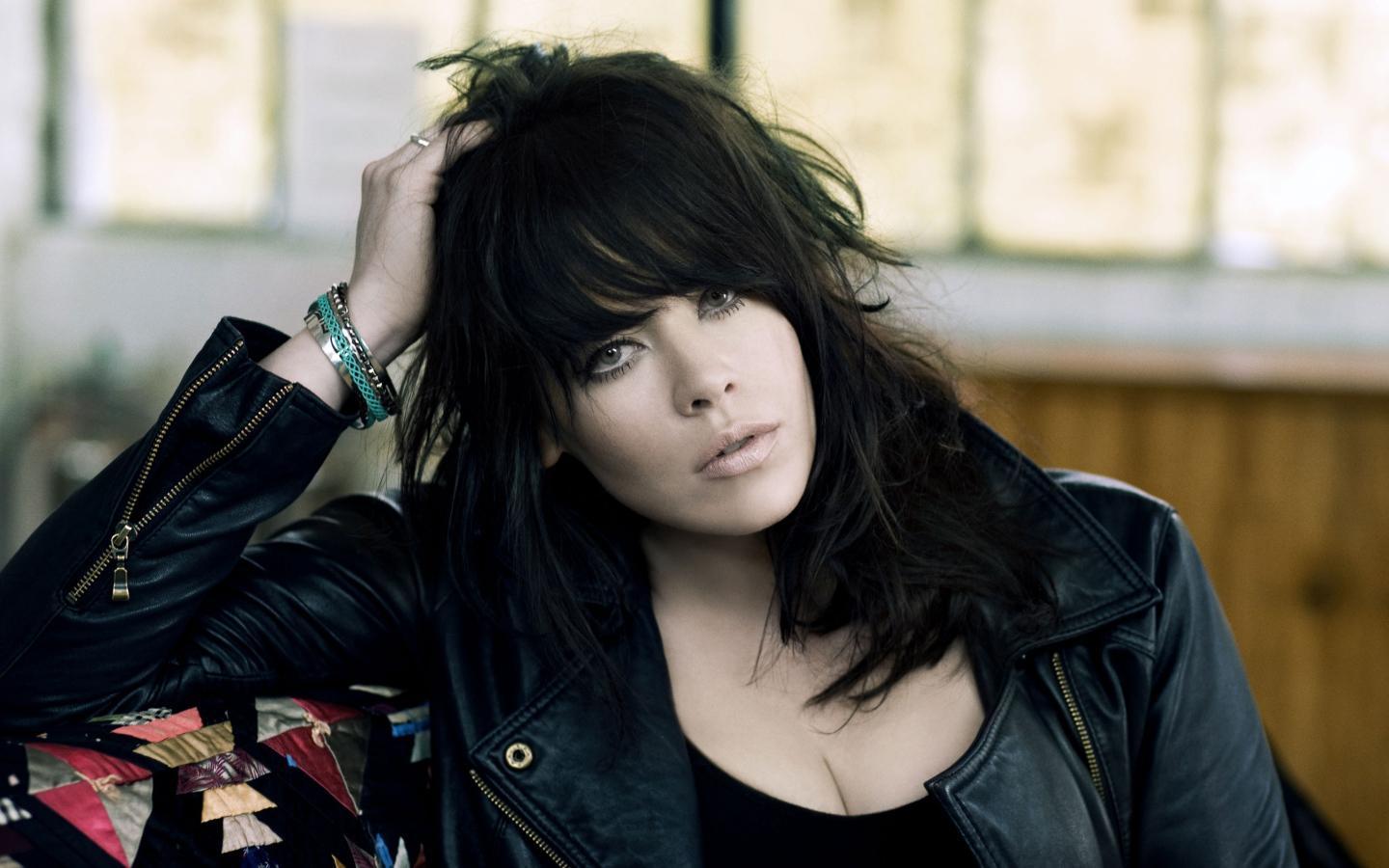 Alex Hepburn задумалась