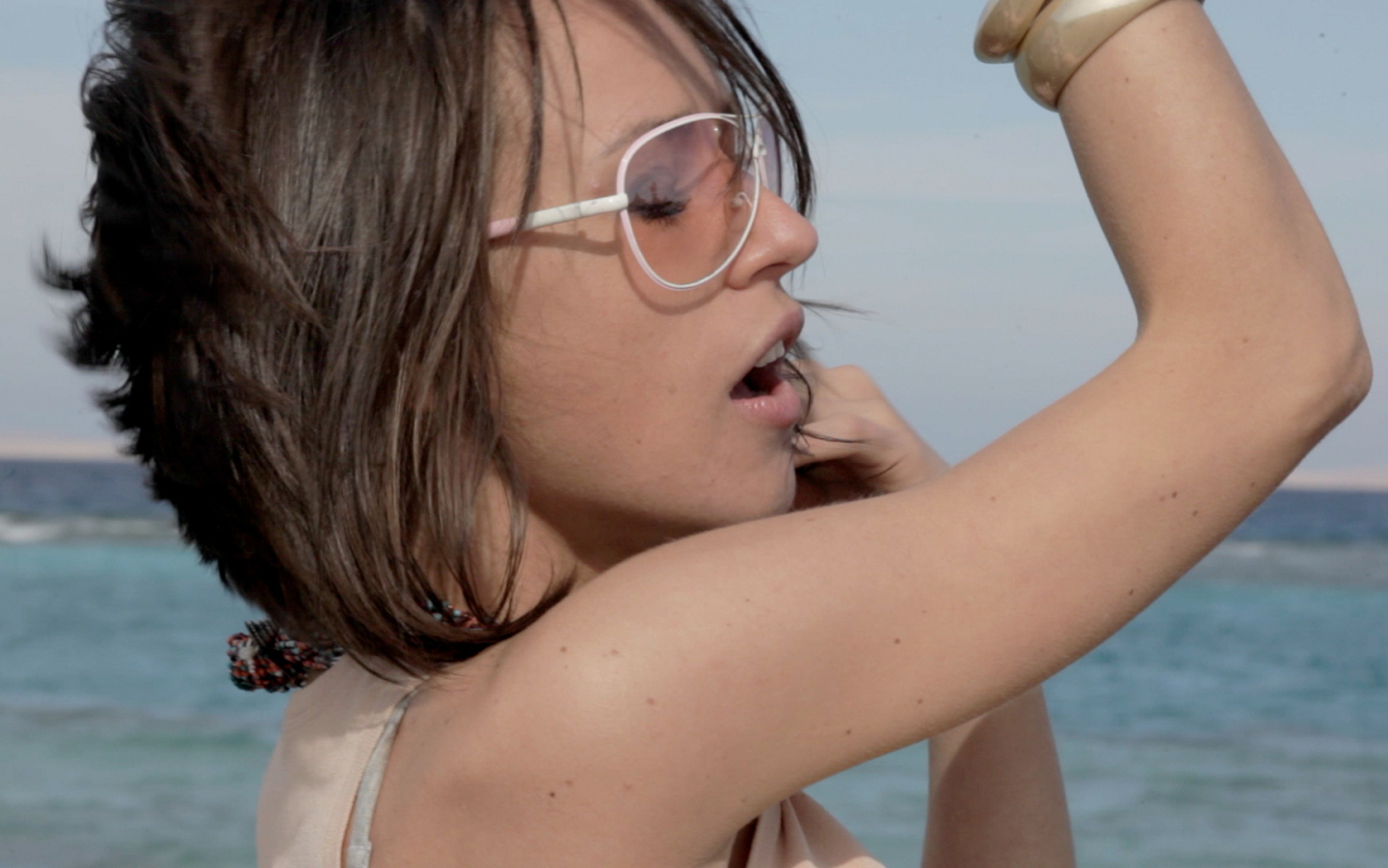 Iowa на фоне солнца