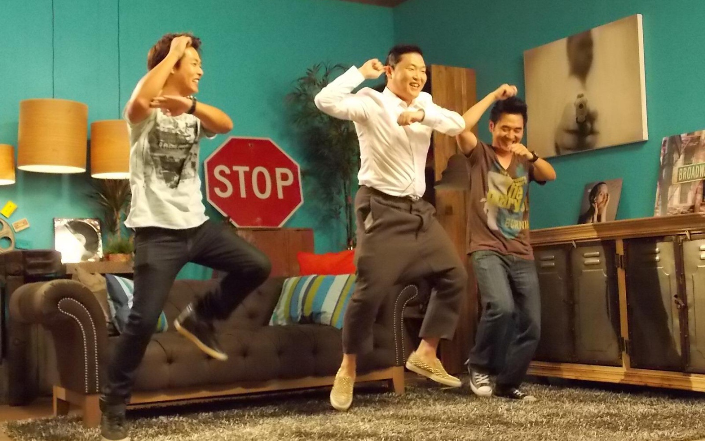 PSY новый хит