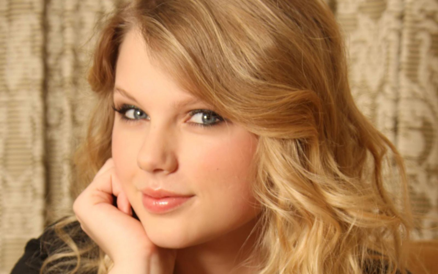 Taylor Swift удивительная картина