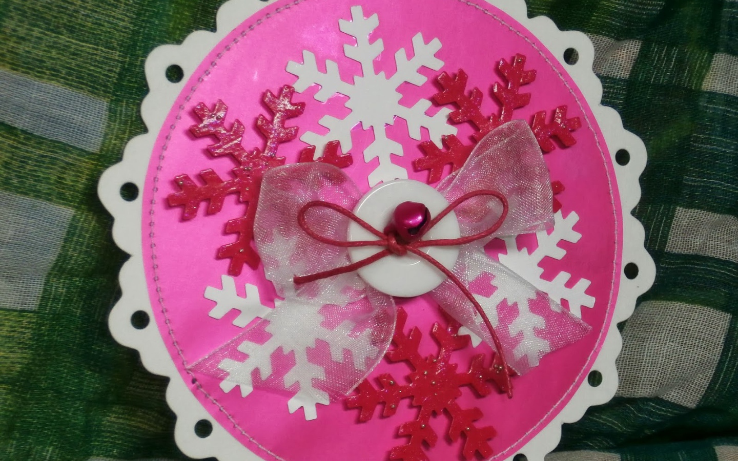 Елочные игрушки из картона