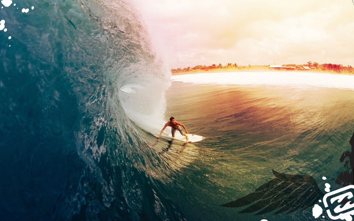 Катание на морской волне