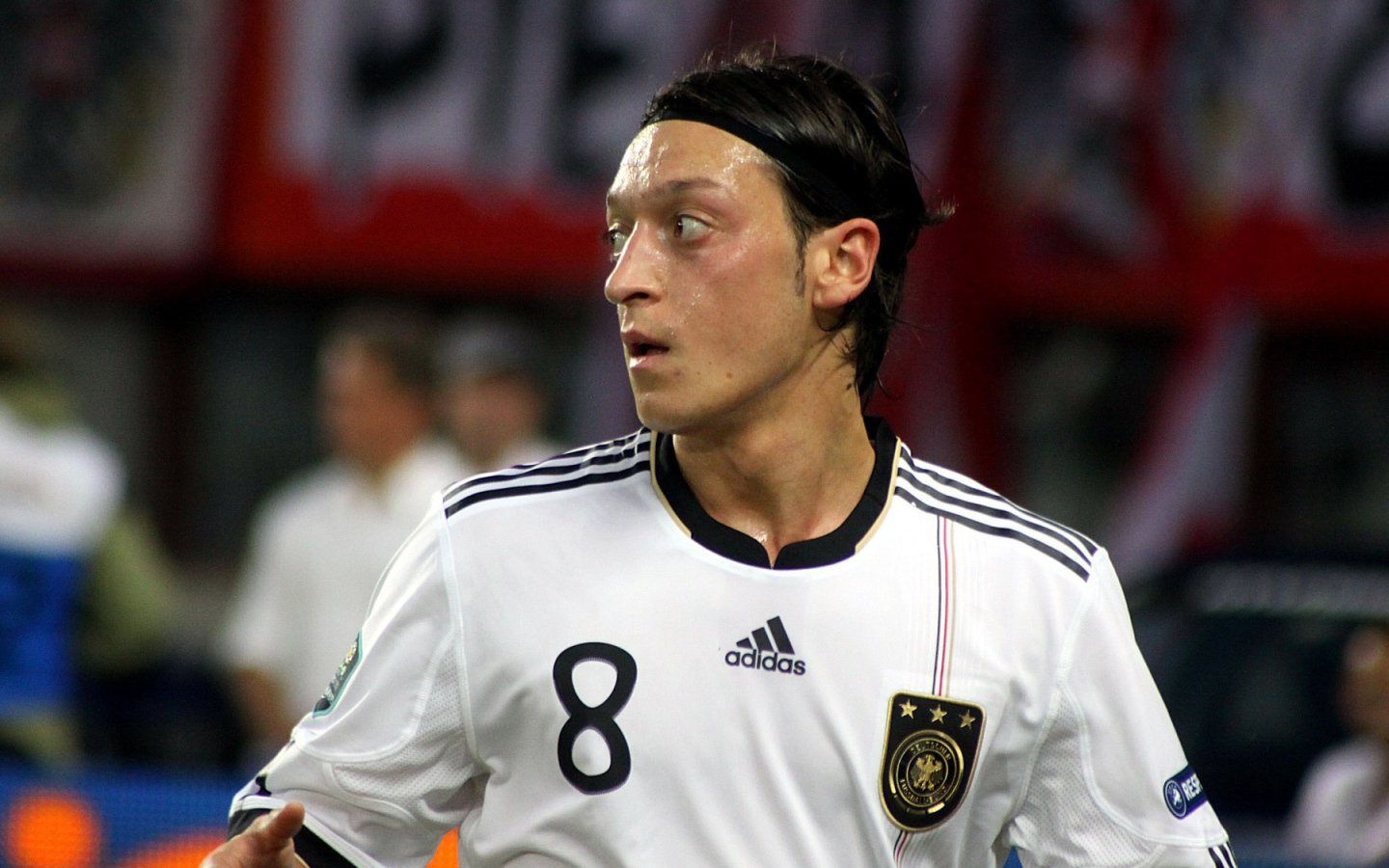 Арсенал Месут Озил