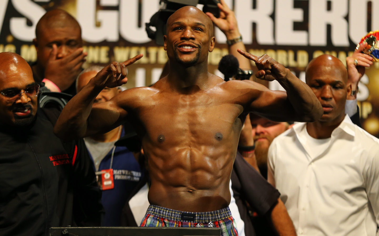 Боксер Флойд Мэйуэзер-младший