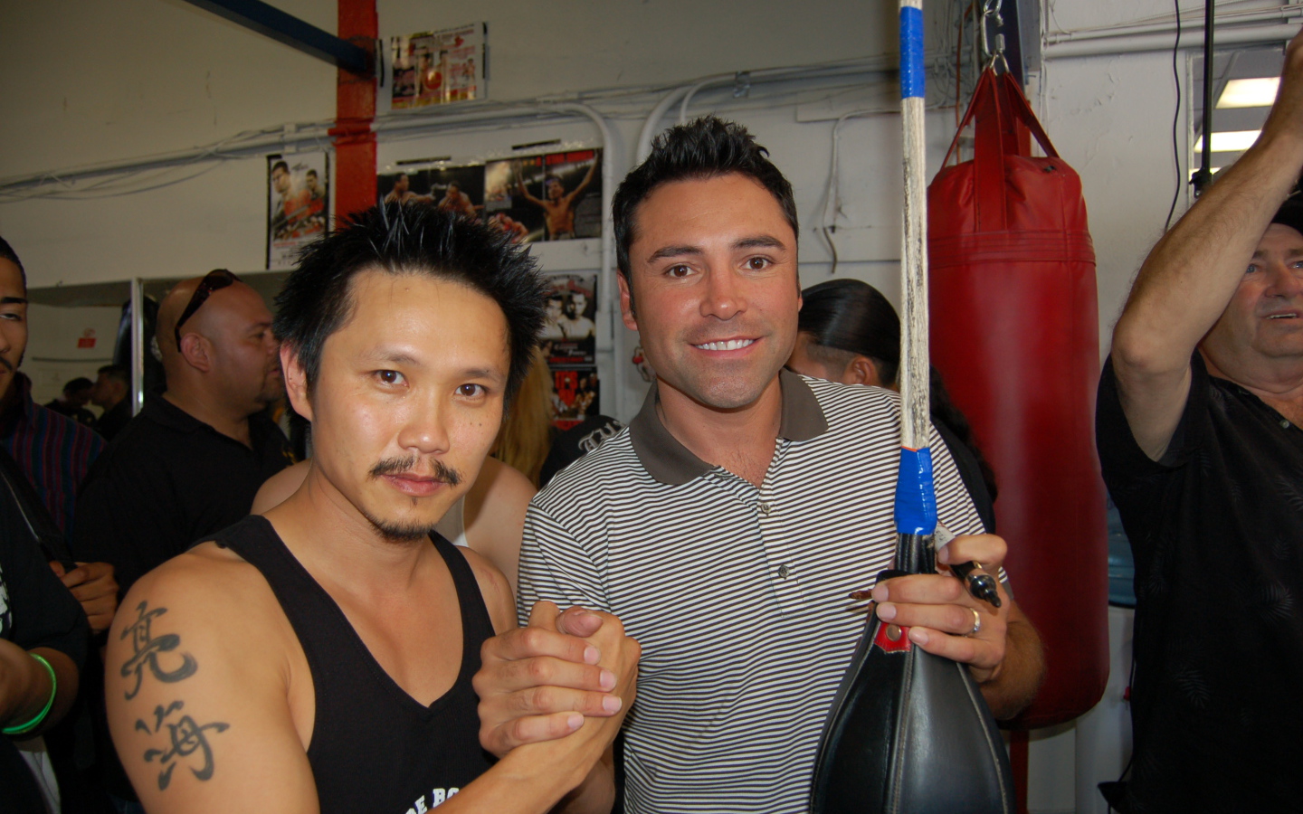 Боксеры Оскар Дела Хойя и Стивен Хо