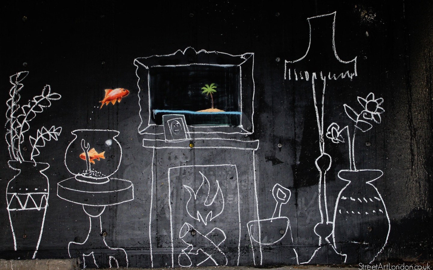 Граффити, уютная комната