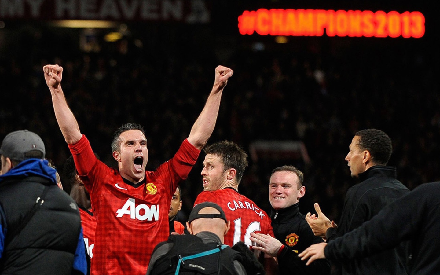 Нападавший Манчестер Юнайтед Робин ван Перси