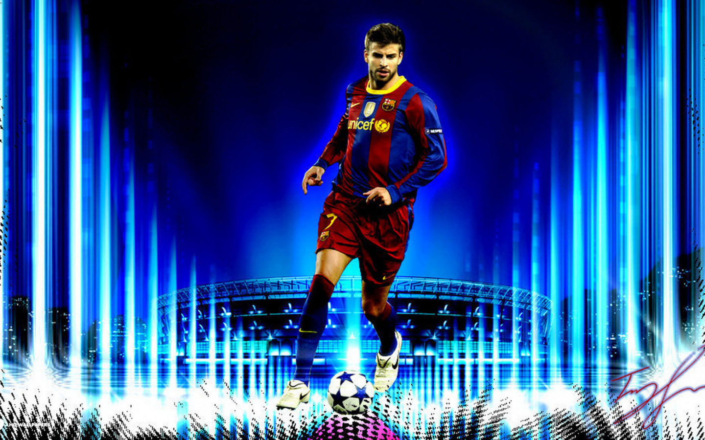 Защитник Барселоны Херард Пике с мячом