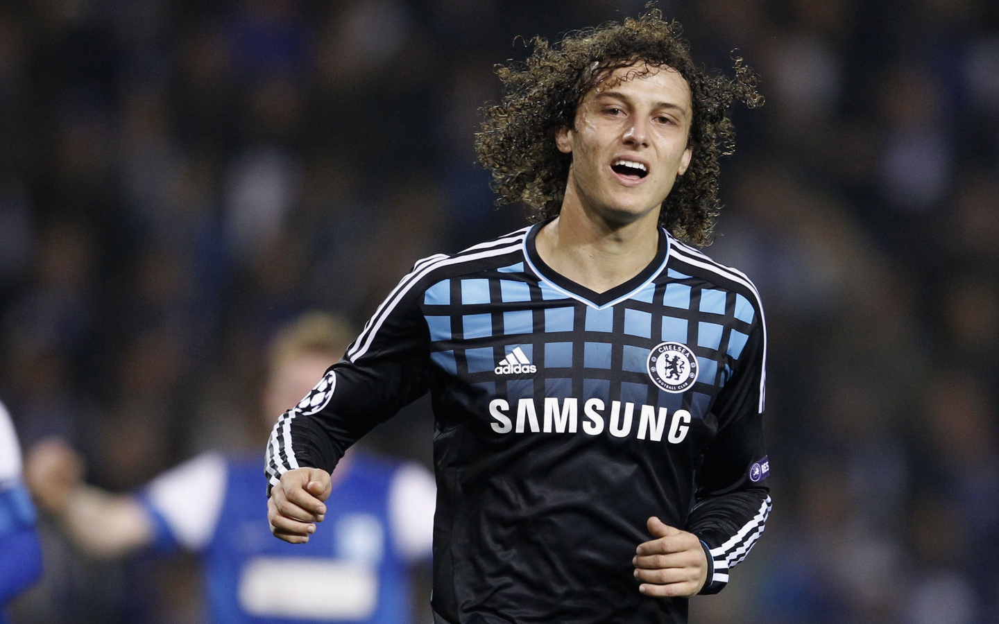 Футболист Челси Давид Луис устал после игры