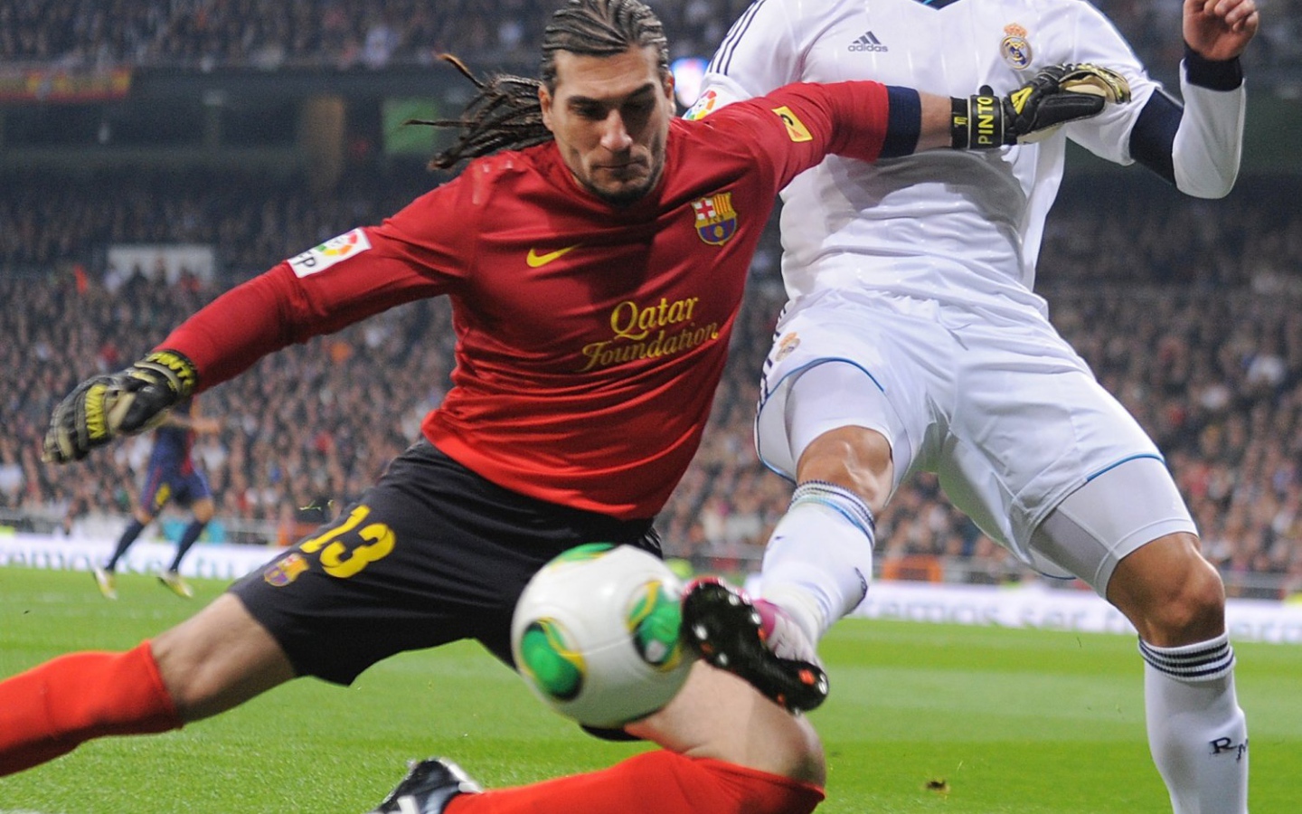 Вратарь Барселоны Хосе Пинто