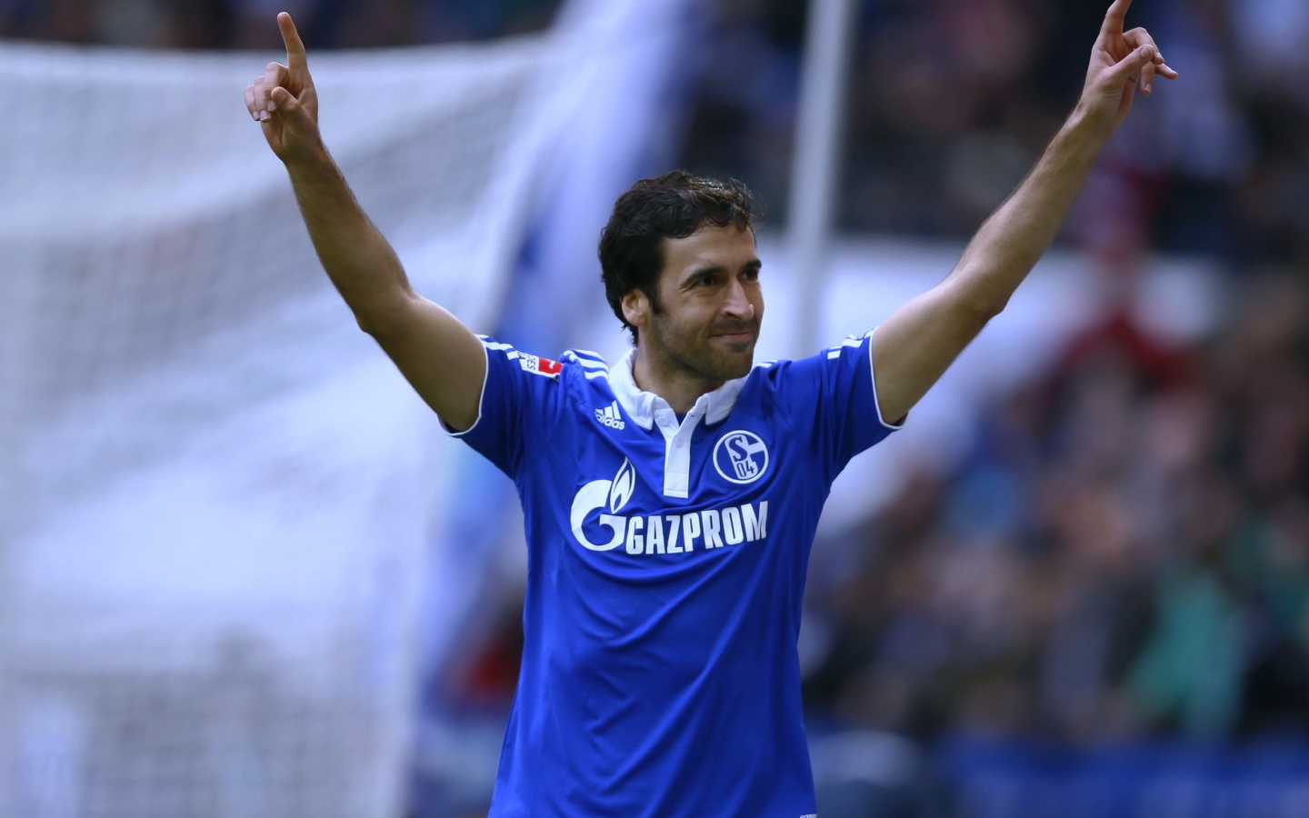 Игрок Аль Садд Рауль Гонсалес забил гол