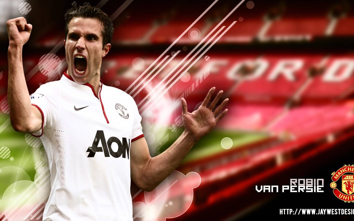 Игрок из Манчестер Юнайтед Робин ван Перси забивает гол