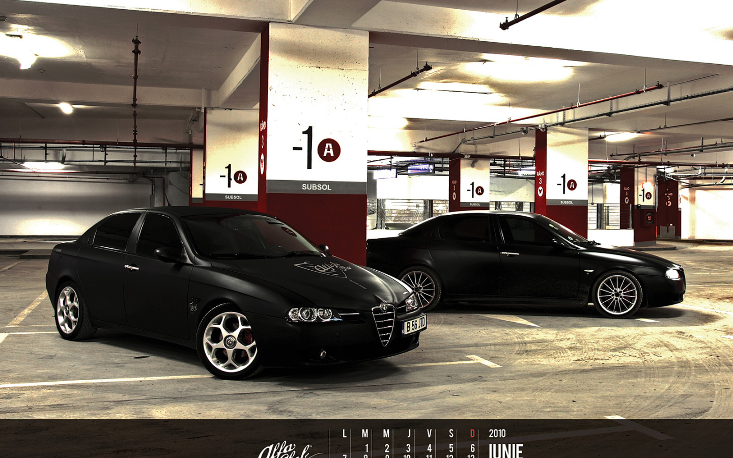 Красивый автомобиль Alfa Romeo 156