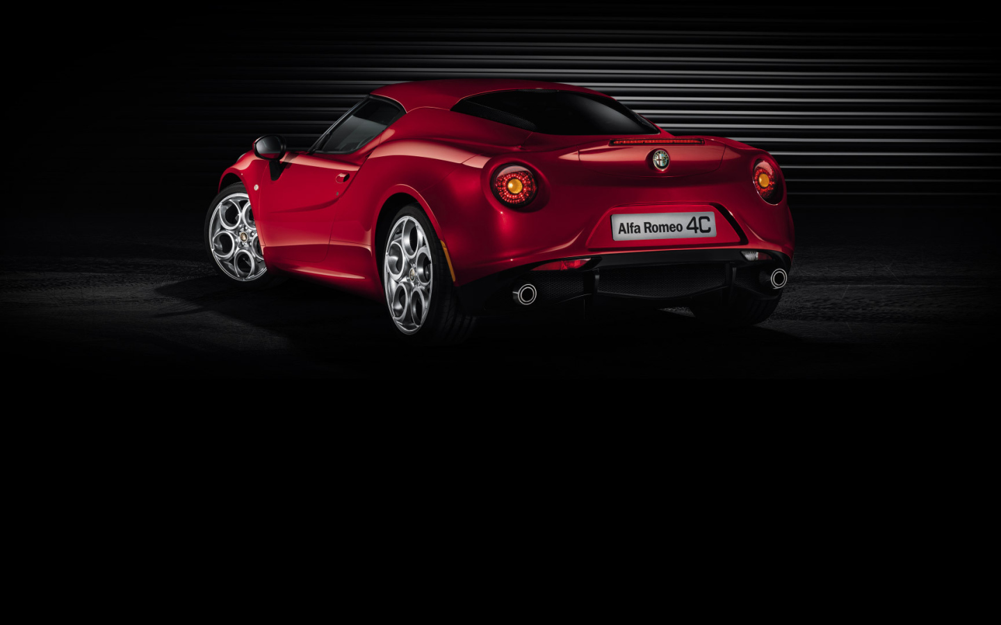 Новый автомобиль Alfa Romeo 4c