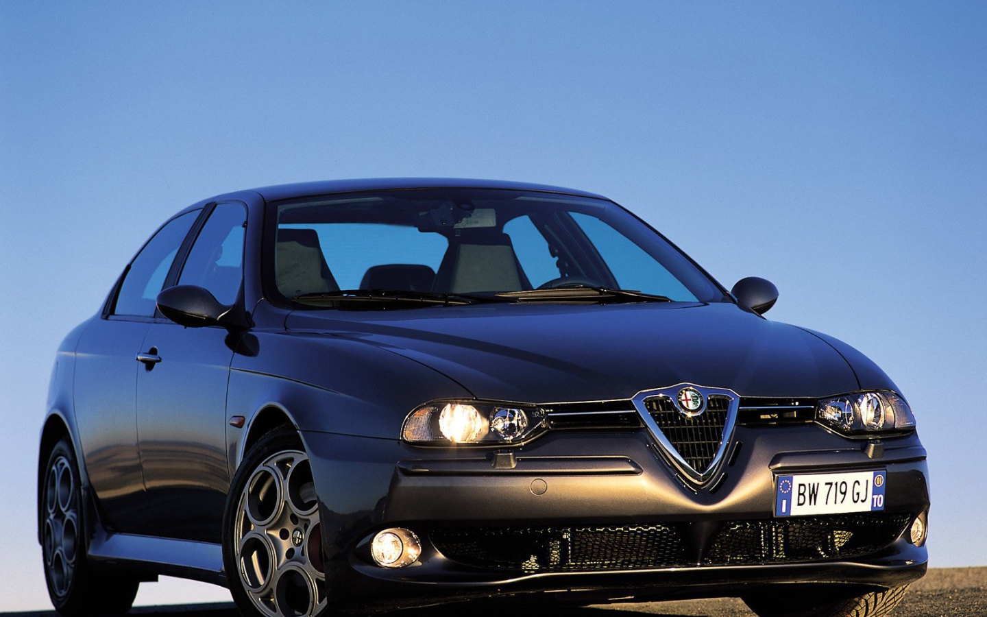Надежный автомобиль Alfa Romeo 156
