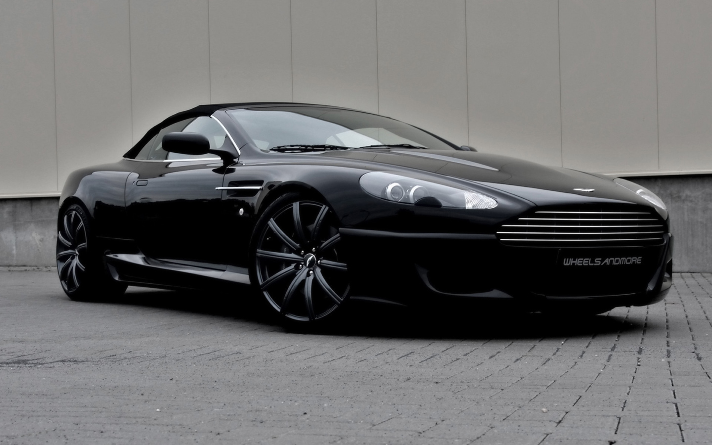 Фото автомобиля Aston Martin db9