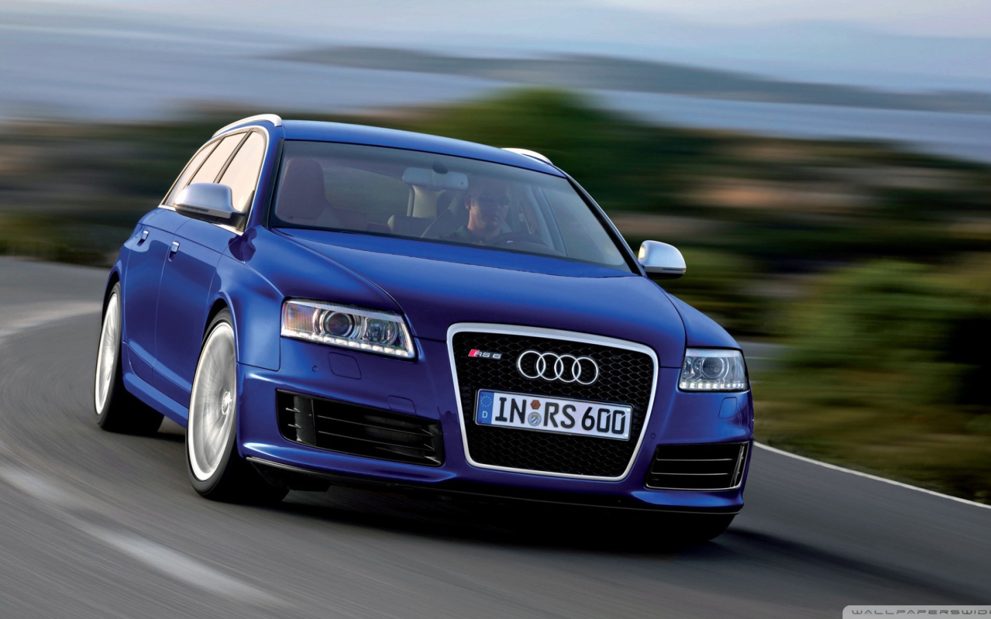 Дизайн автомобиля Audi rs6