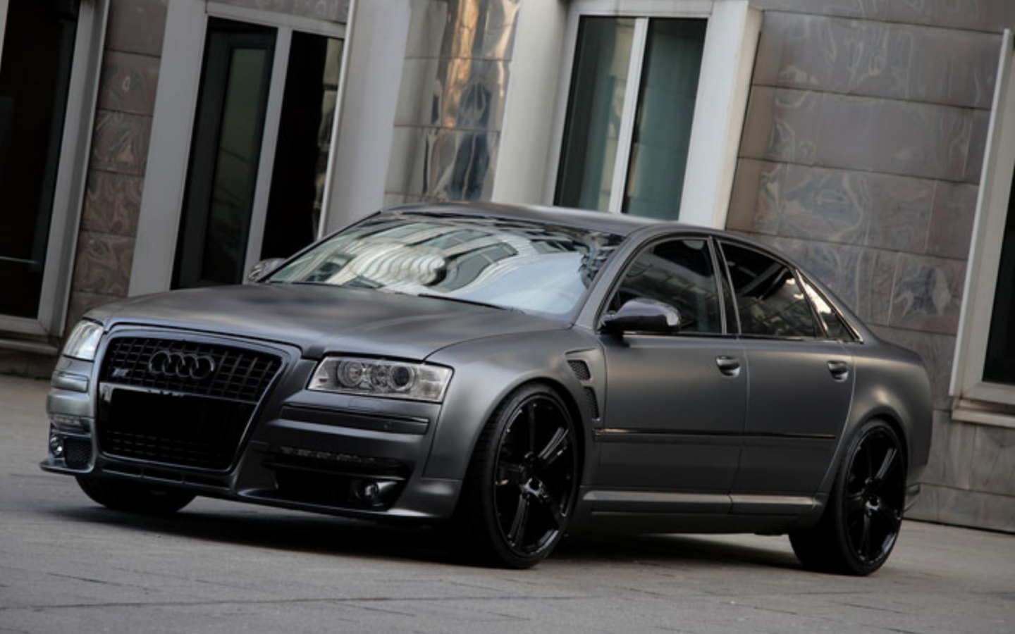 Новый автомобиль Audi s8