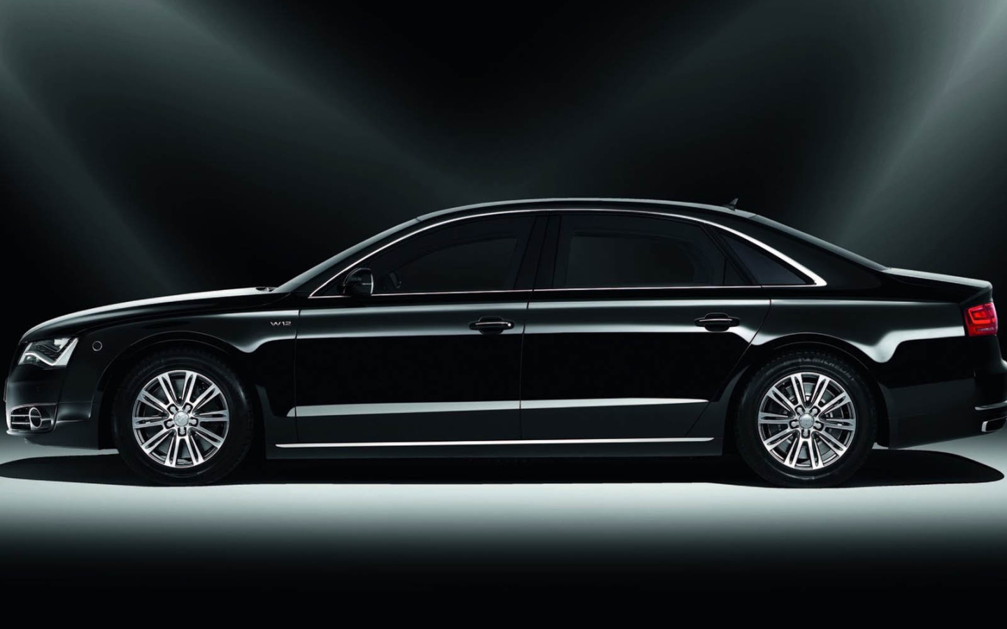 Надежная машина Audi a8