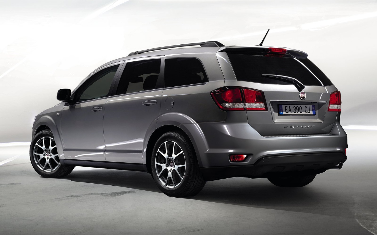 Новый автомобиль Fiat Freemont