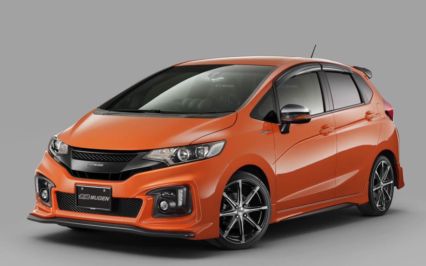 Автомобиль марки Honda модели Fit 2014