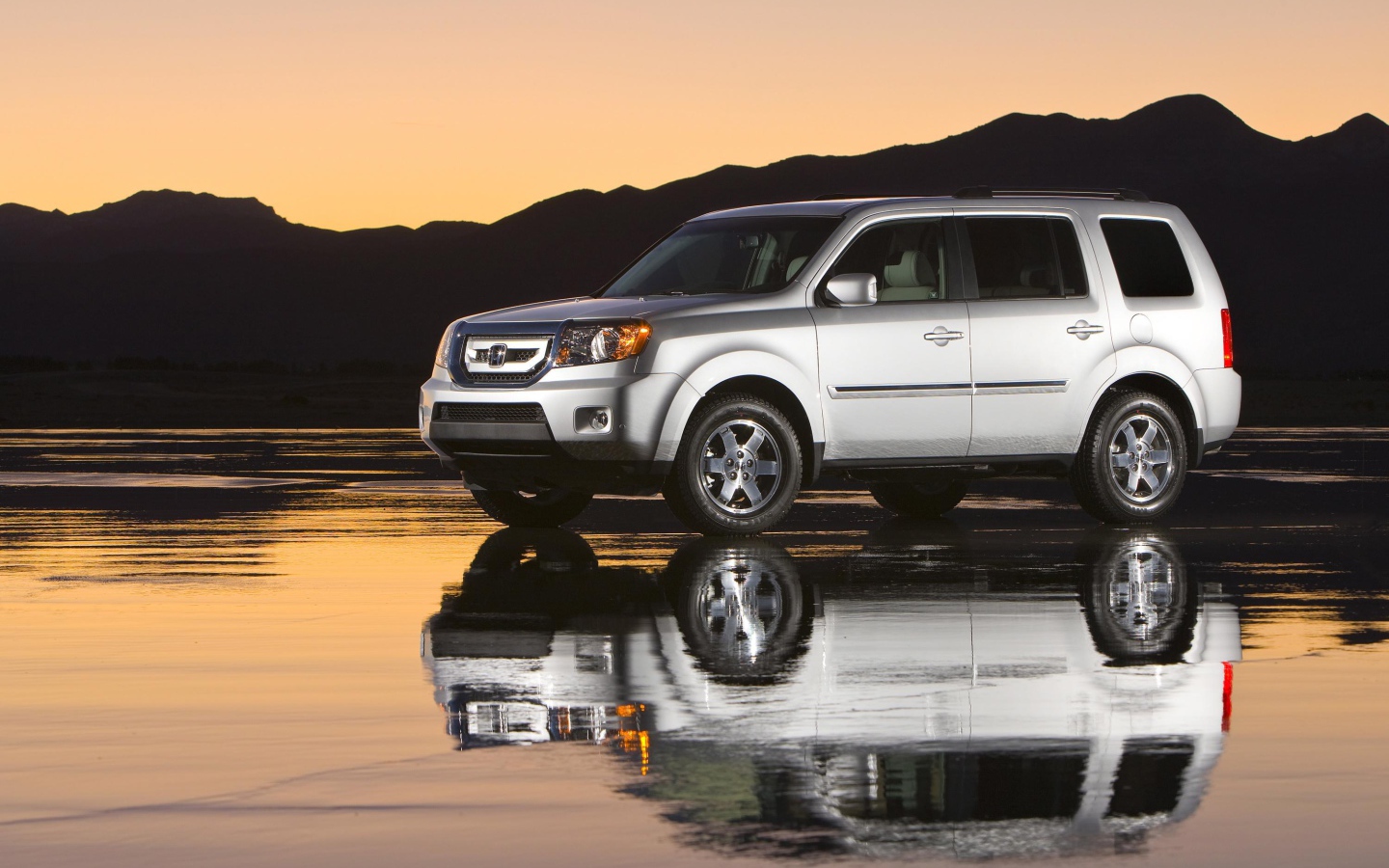 Тест драйв автомобиля Honda Pilot