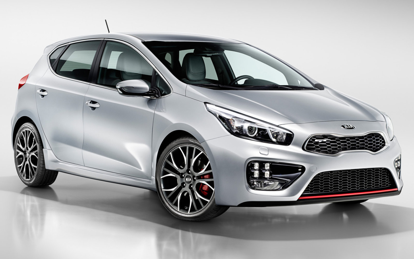 Новая машина Kia Ceed