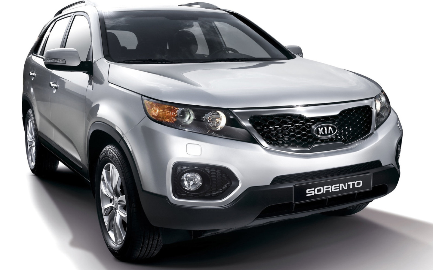 Новая машина Kia Sorento