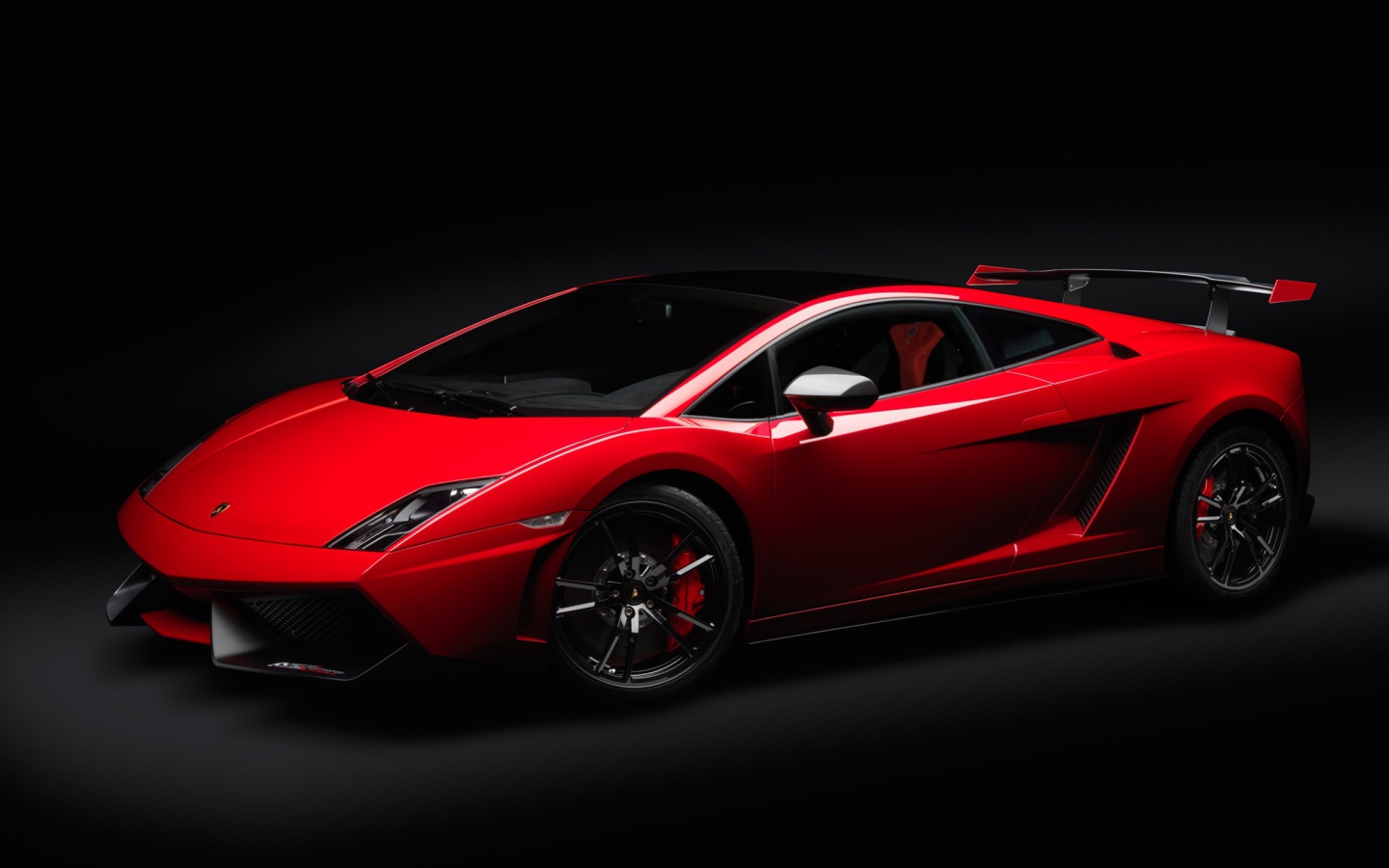 Красный Lamborghini Gallardo LP570 4