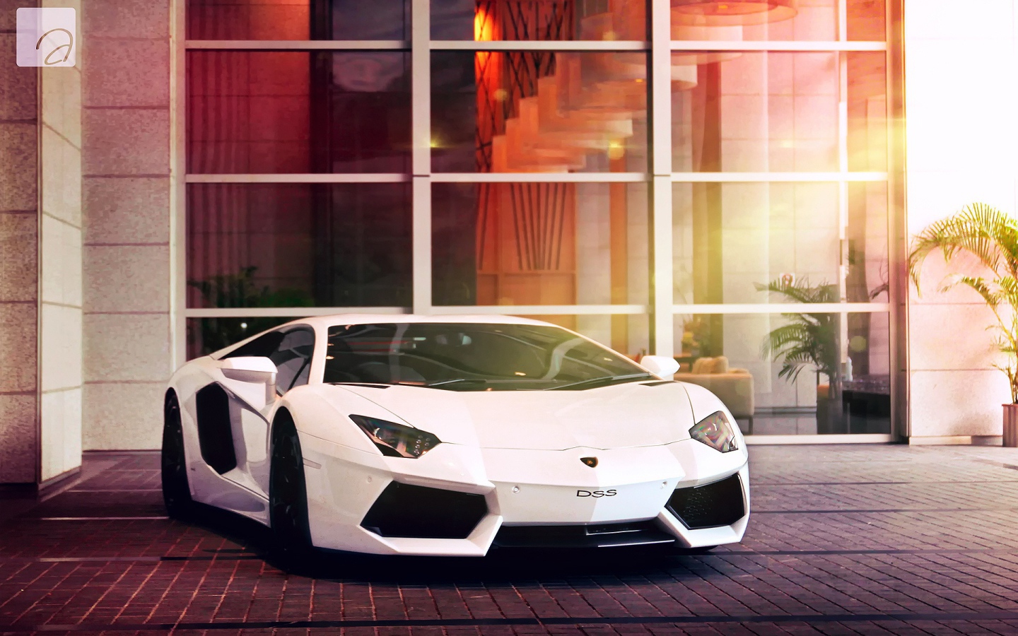 Белый Lamborghini aventador lp 700