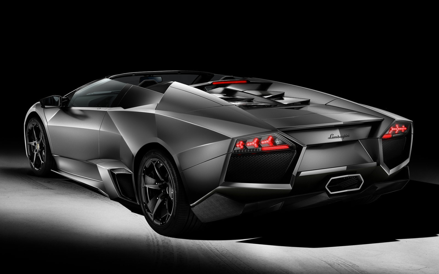 Фото автомобиля Lamborghini Reventon