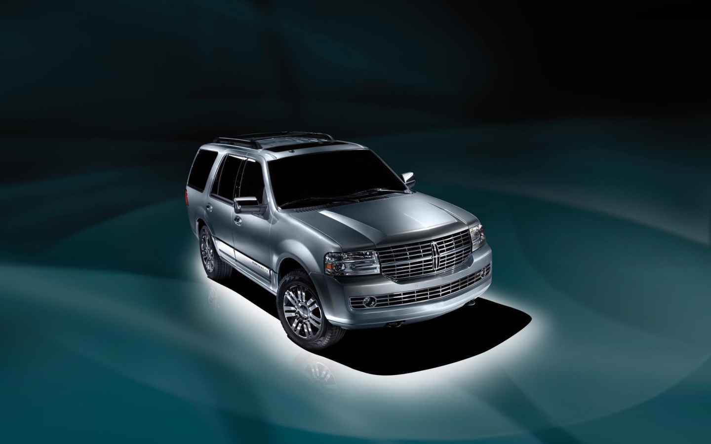 Надежная машина Lincoln Navigator 2014