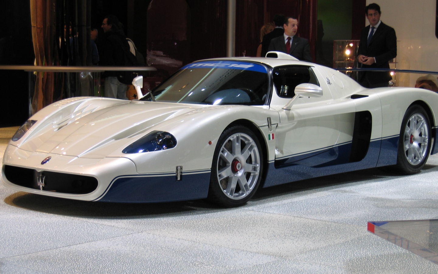 Надежная машина Maserati MC12