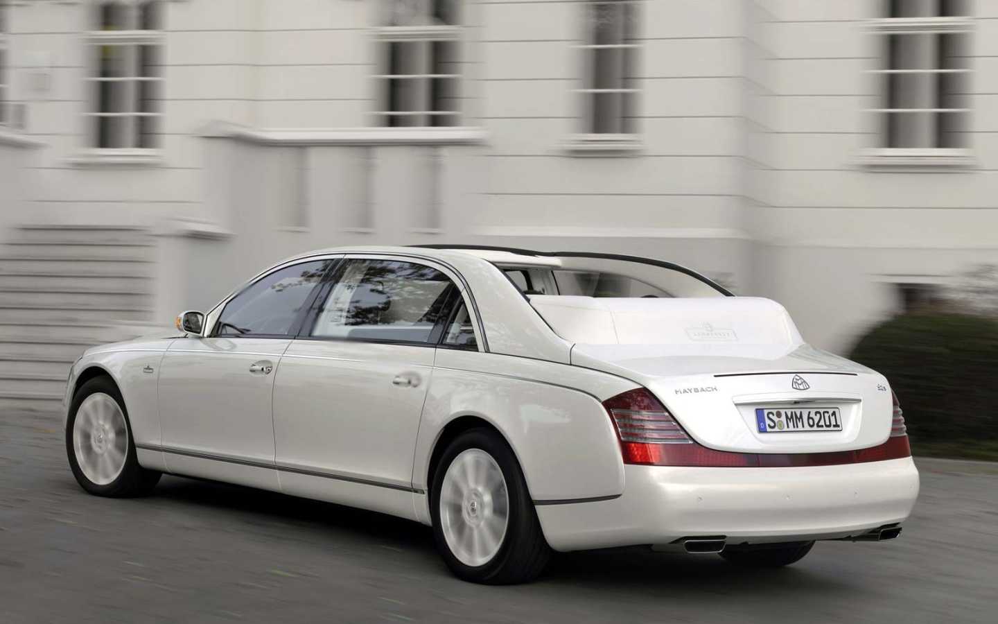 Новая машина Maybach  Landaulet