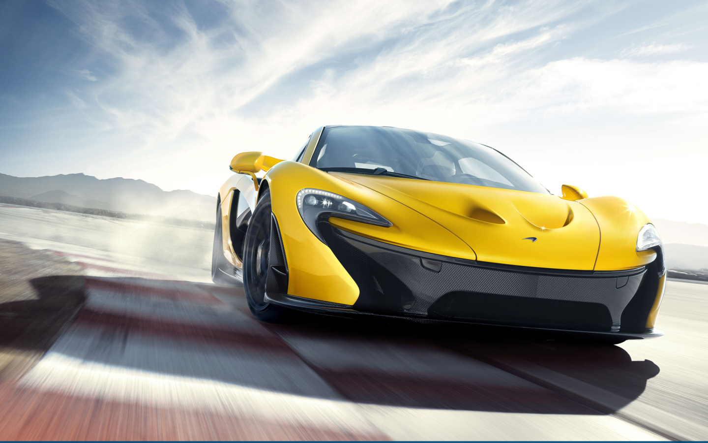 Дизайн автомобиля McLaren P1 2014