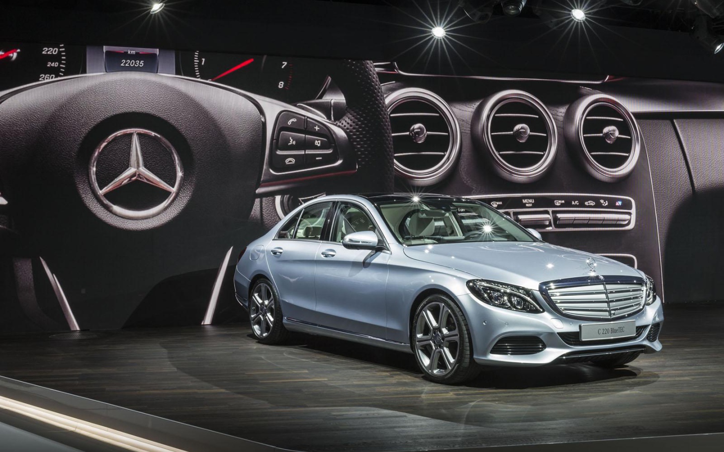 Великолепный Mercedes C class 2014