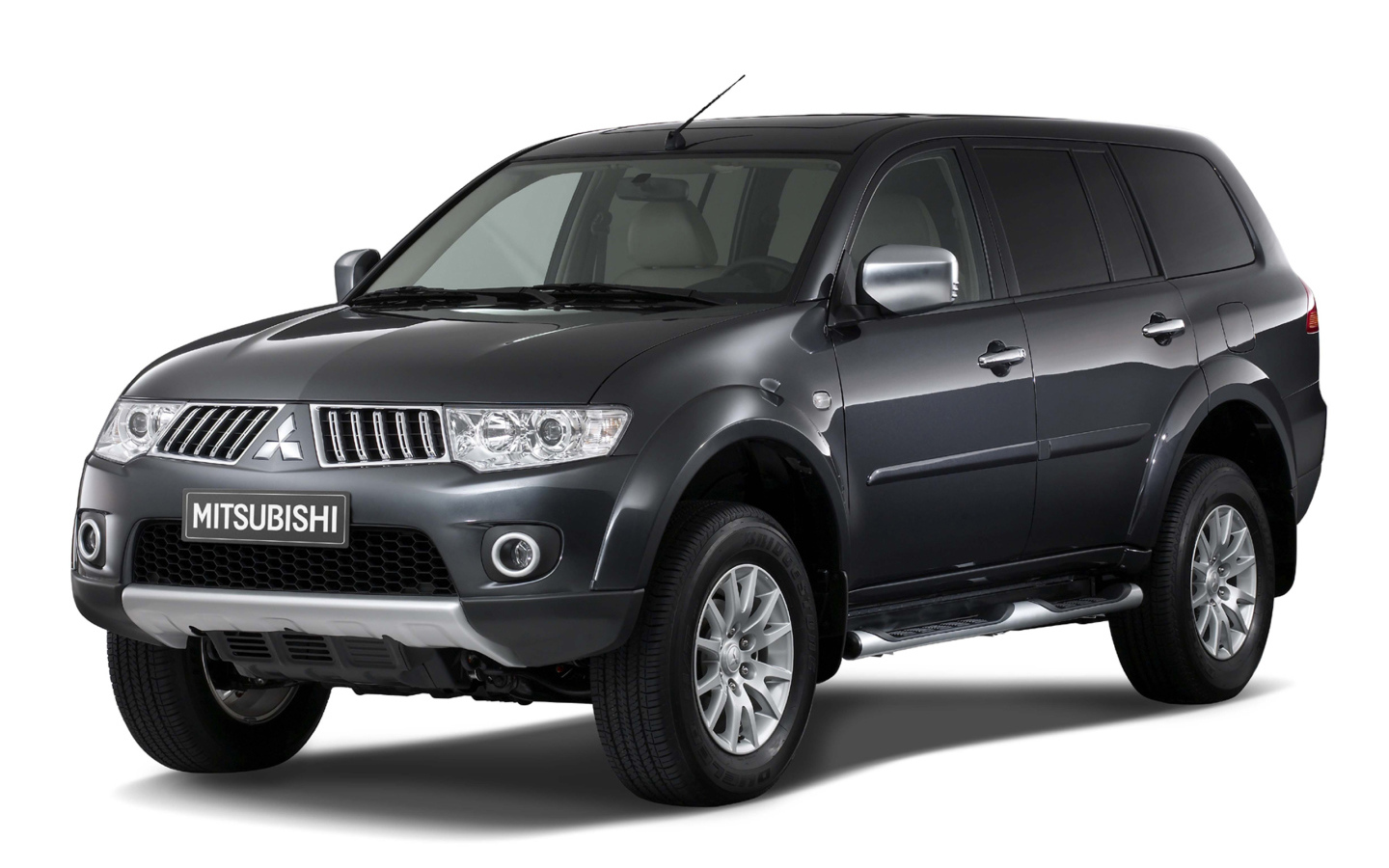 Дизайн автомобиля Mitsubishi Pajero Sport