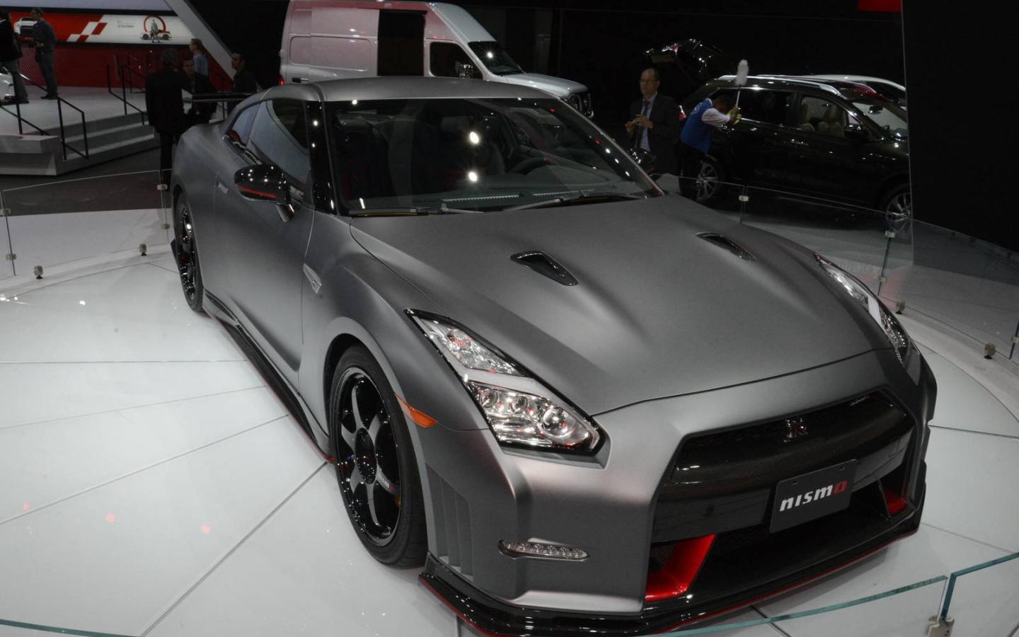 Новый автомобиль Nissan GT-R Nismo 2014
