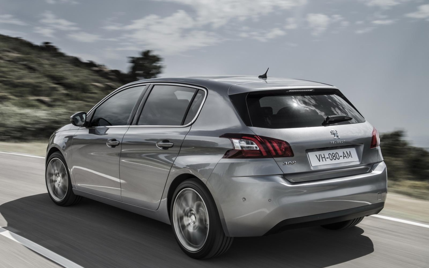 Стремительный Peugeot 308
