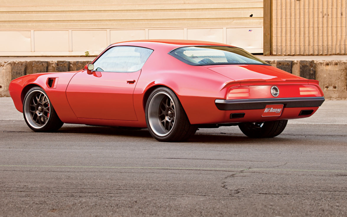 Новый автомобиль Pontiac Trans Am