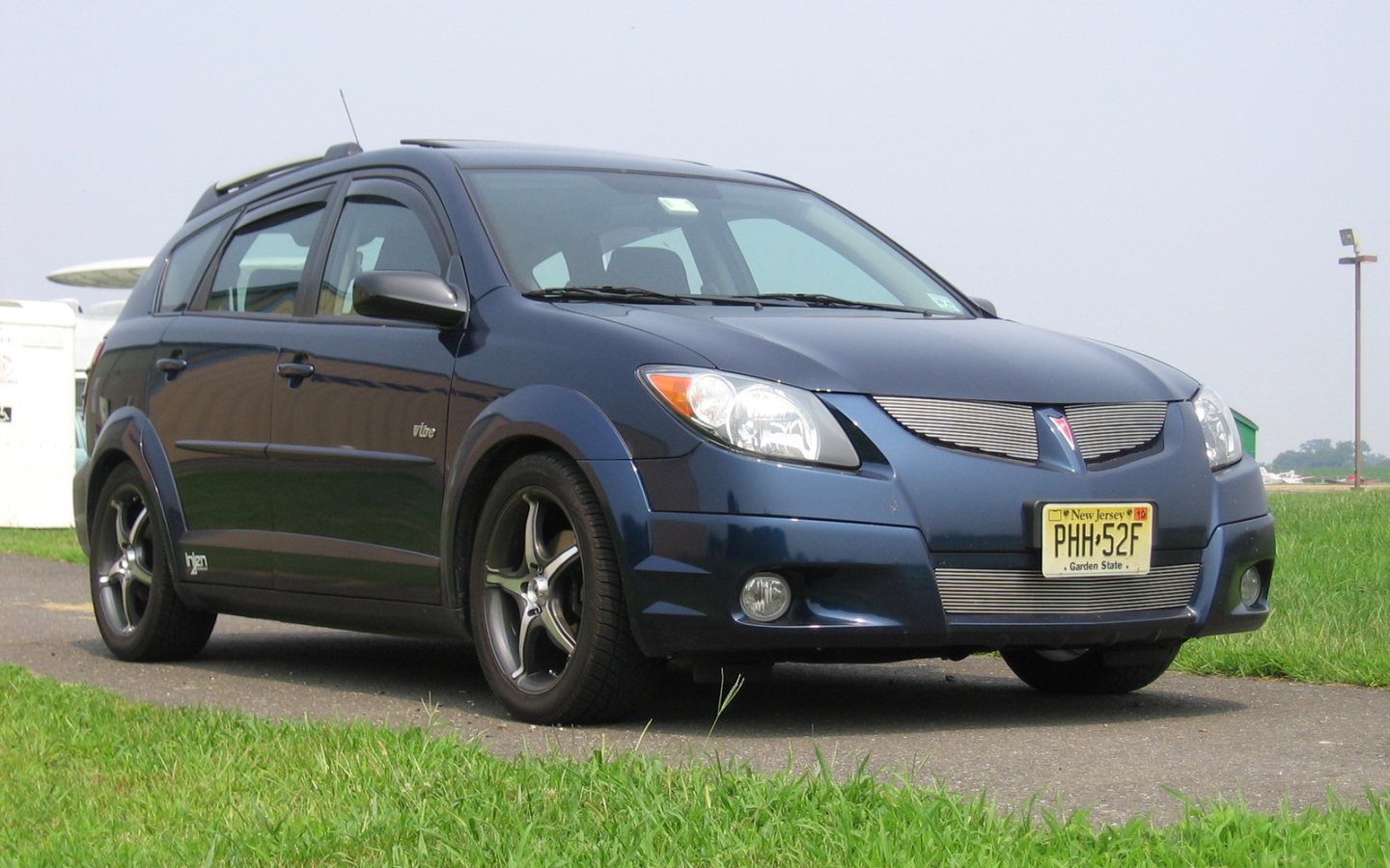 Новый автомобиль Pontiac Vibe